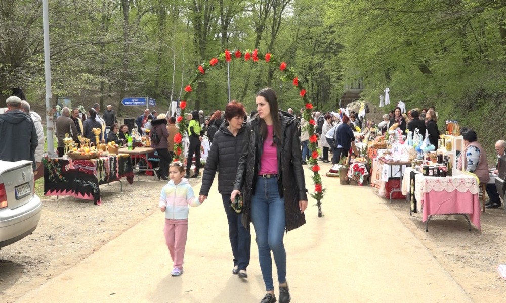 U Poljani održan 21. Međunarodni uskršnji etno festival – tradicija, vera i zajedništvo na delu
