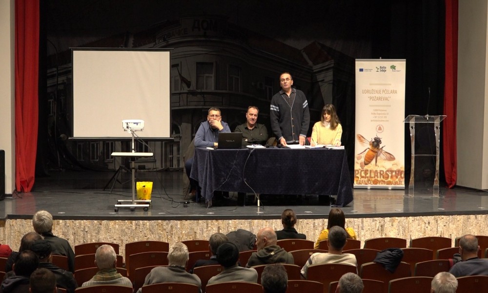 Težak period za pčelare, med postao luksuz