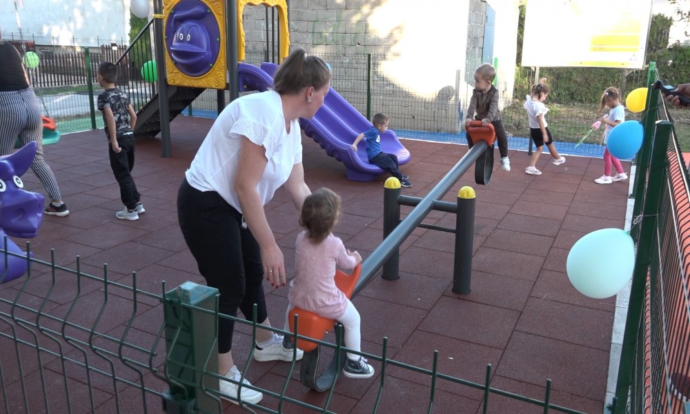 Kostolački mališani dobili još dva igrališta