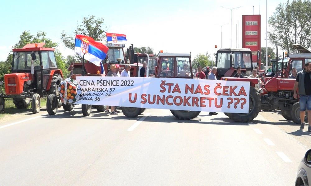 Protestna vožnja i blokada mosta na Velikoj Moravi