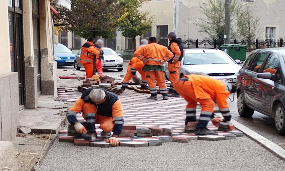 Radovi na rekonstrukciji trotoara u Kučevu