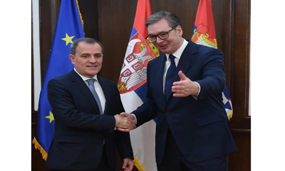 Vučić: Dobar razgovor sa ministrom Azerbejdžana o daljem jačanju odnosa dve zemlje