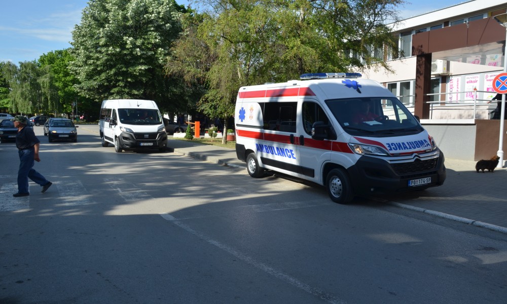 Vlada donirala dva vozila hitne pomoći Domu zdravlja Veliko Gradište