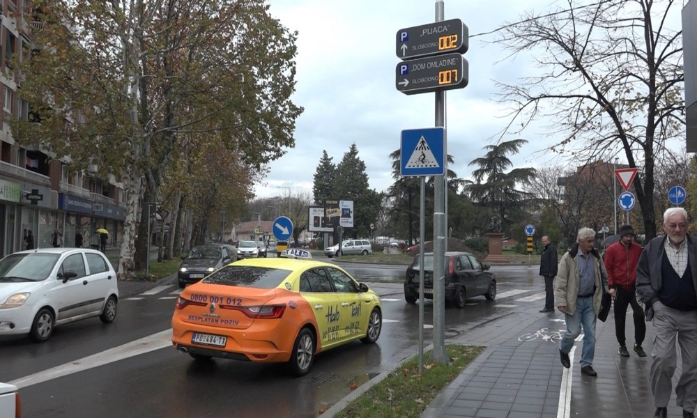 NA KRUŽNOM TOKU KOD SUDA BROJAČI PARKING MESTA