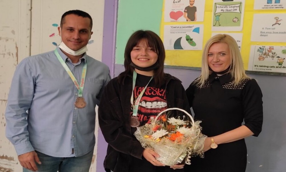 Lena Kuzmanović osvojila bronzanu medalju na Međunarodnom takmičenju iz engleskog jezika