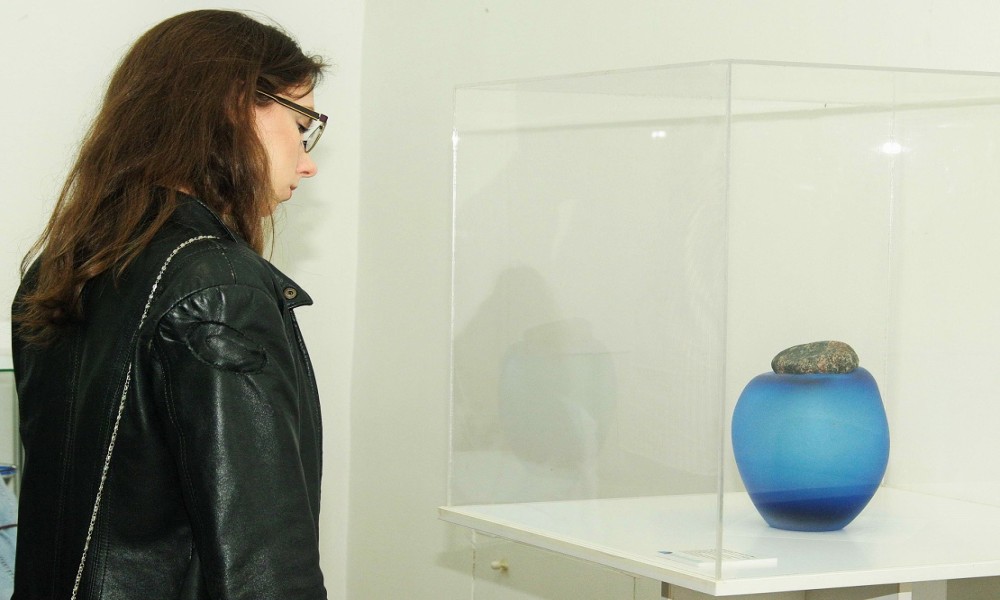 OTVORENA IZLOŽBA SAVREMENOG NORDIJSKOG STAKLA  U VALJEVU