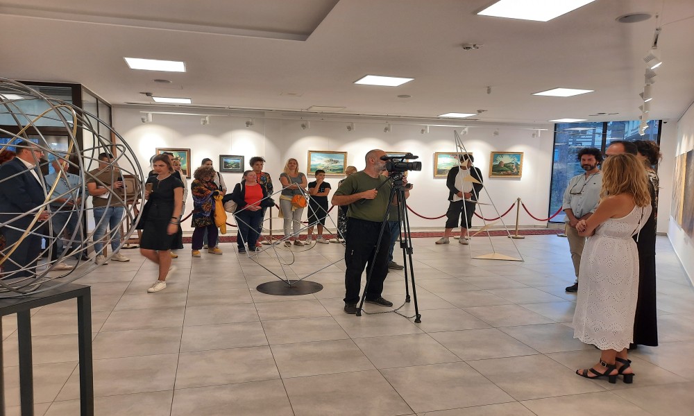 Otvorena izložba pod nazivom "Tišine"u Kulturnom centru Zlatibor