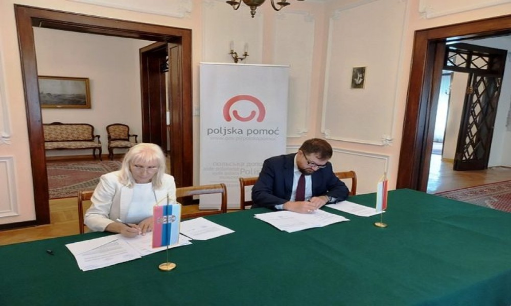 Poljska ambasada pomaže u nabavci medicinske opreme za Dom zdravlja u Kučevu