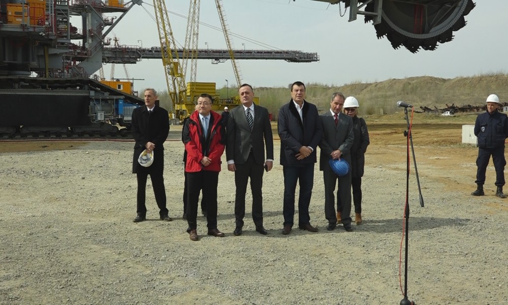 POČETAK TRANSPORTA SAVREMENOG ROTORNOG BAGERA SA MONTAŽNOG PLACA PK DRMNO