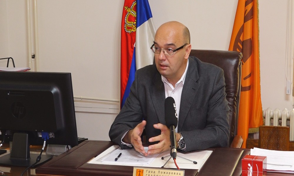 GRADONAČELNIK SA GRAĐANIMA O SVIM TEMAMA