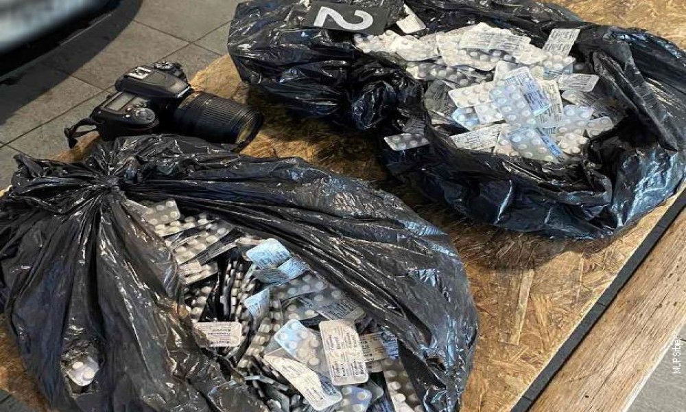Zaplena 100.000 tableta na Batrovcima, sumnja se da je reč o psihoaktivnoj supstanci