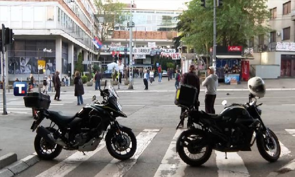 Sedmi dan nezakonite blokade javnog servisa, program se emituje uz velike napore zaposlenih