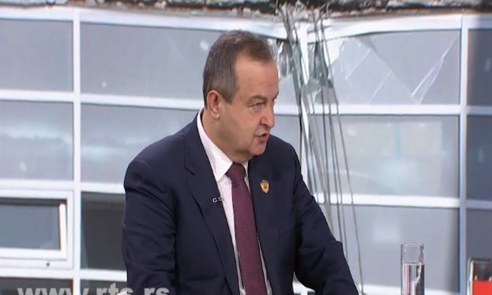 Dačić: Bezbednosna situacija stabilna, ovde je otimanje oko policijskog štita vrhunac političke borbe