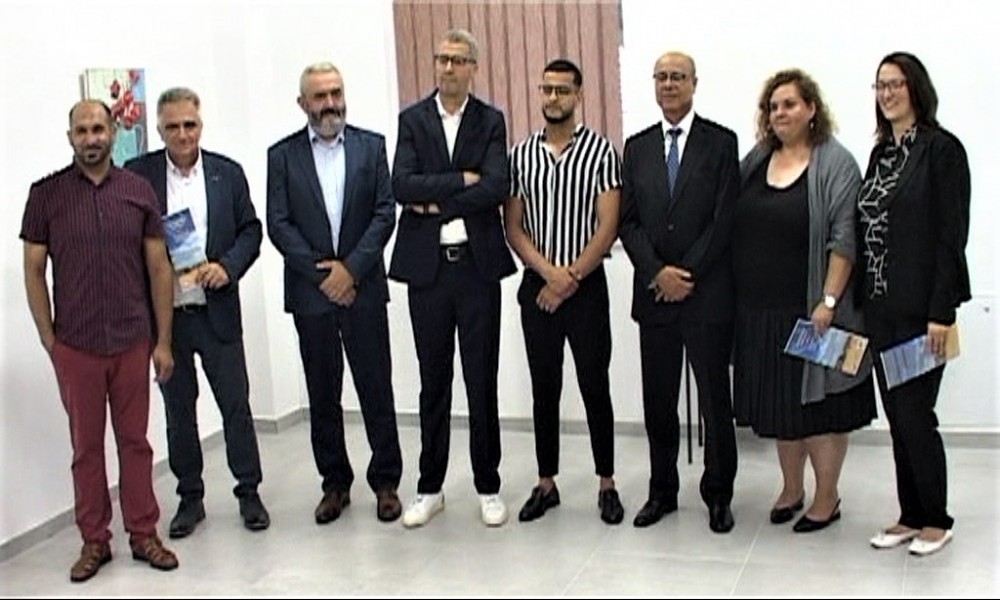 Ambasador Alžira u Srbiji Fatah Mahraza  posetio Golubac i otvorio izložbu slika trojice alžirskih umetnika