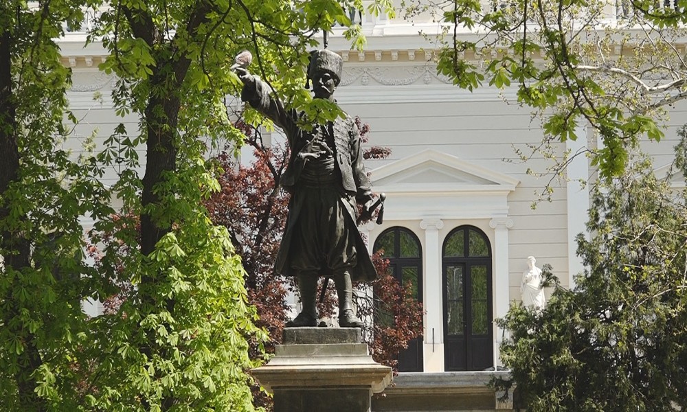 Godišnjica otkrivanja spomenika Milošu Obrenoviću