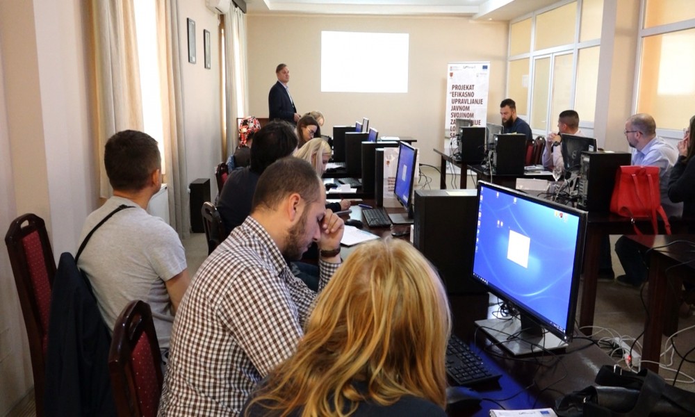 NASTAVAK INFORMATIČKE OBUKE  U OKVIRU  EXCHANGE 5