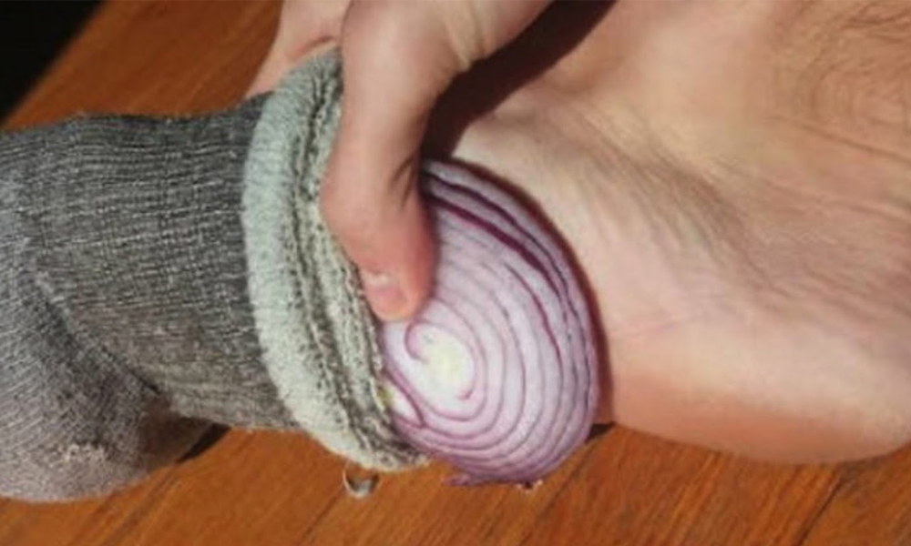 Da li je spavanje sa lukom u čarapama odlična ideja?