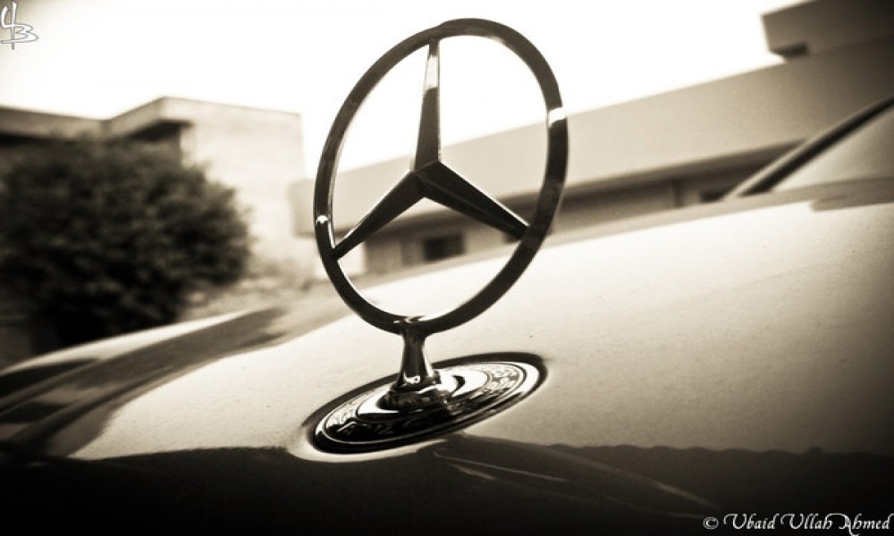 Mercedes časti svoje radnike sa po 5.400 evra