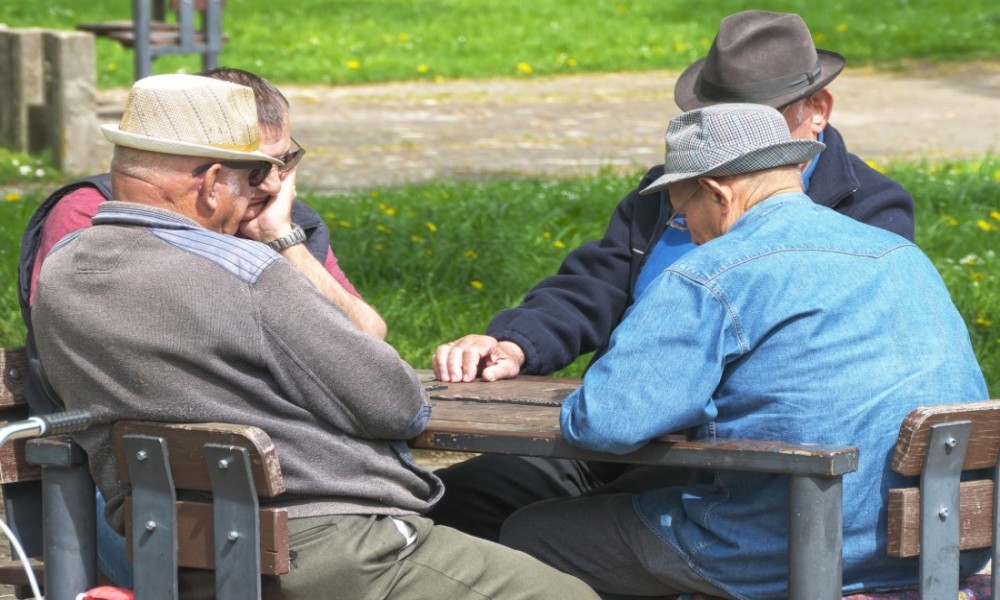 Ministarstvo finansija: Lažna vest da penzionerima neće biti isplaćena pomoć