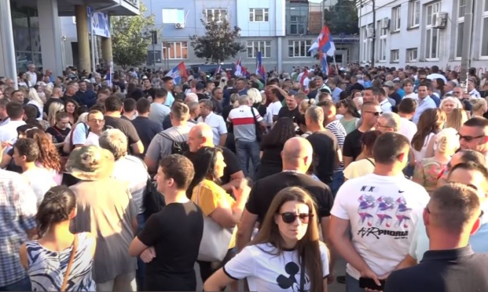 SNS Požarevac zahvalio se Požarevljanima na podršci i pozvao na još jedno mirno okupljanje 23. avgusta