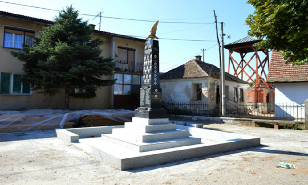 OBNOVLJEN SPOMENIK PALIM BORCIMA U KISILJEVU