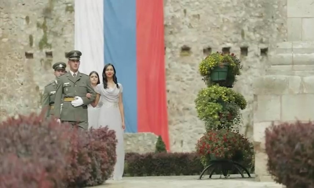 Premijerno predstavljena Himna srpskoj zastavi