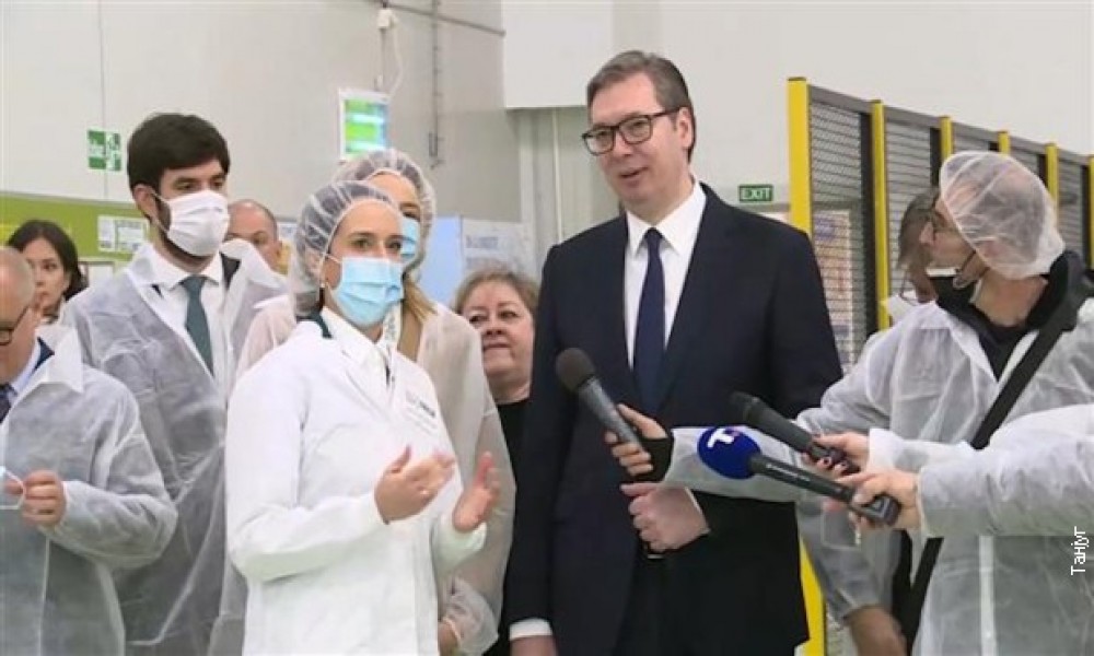 Vučić: Otvaramo fabrike i u vreme nestabilnosti u svetu