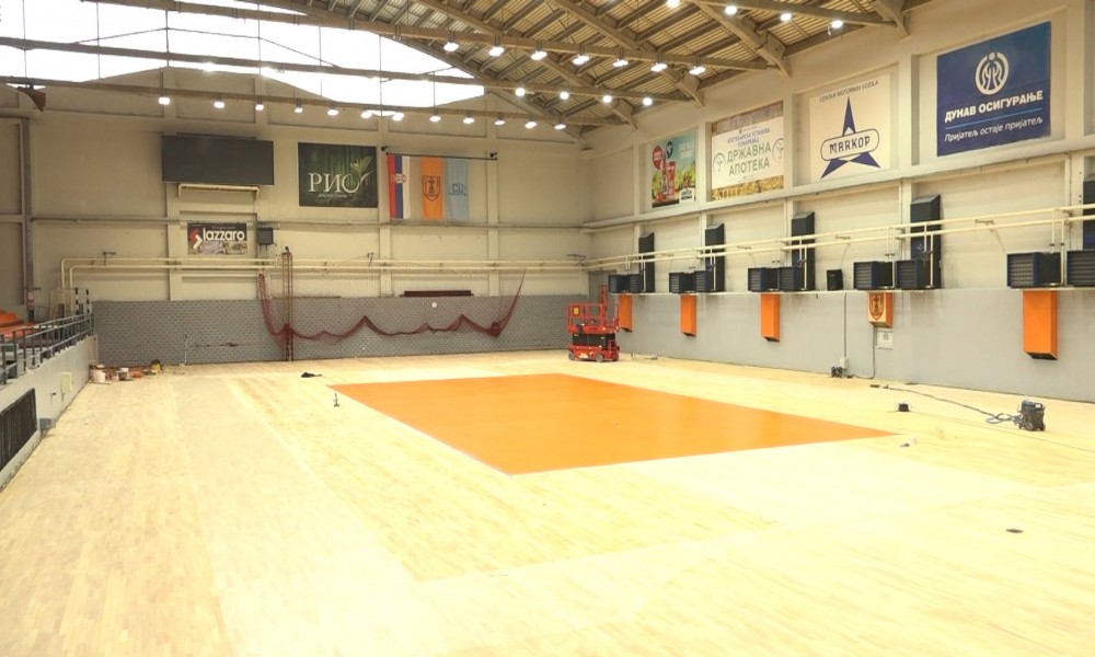 U SC Požarevac u toku sređivanje parketa u hali