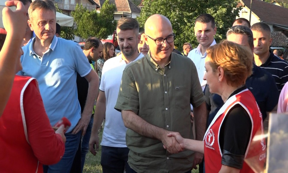 Vučević i Glišić na Svesrpskom saboru u selu Dobrnje