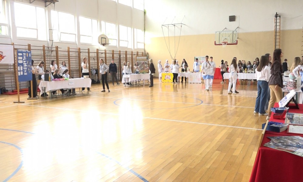 Sajam obrazovnih profila u Ekonomsko-trgovinskoj školi Požarevac