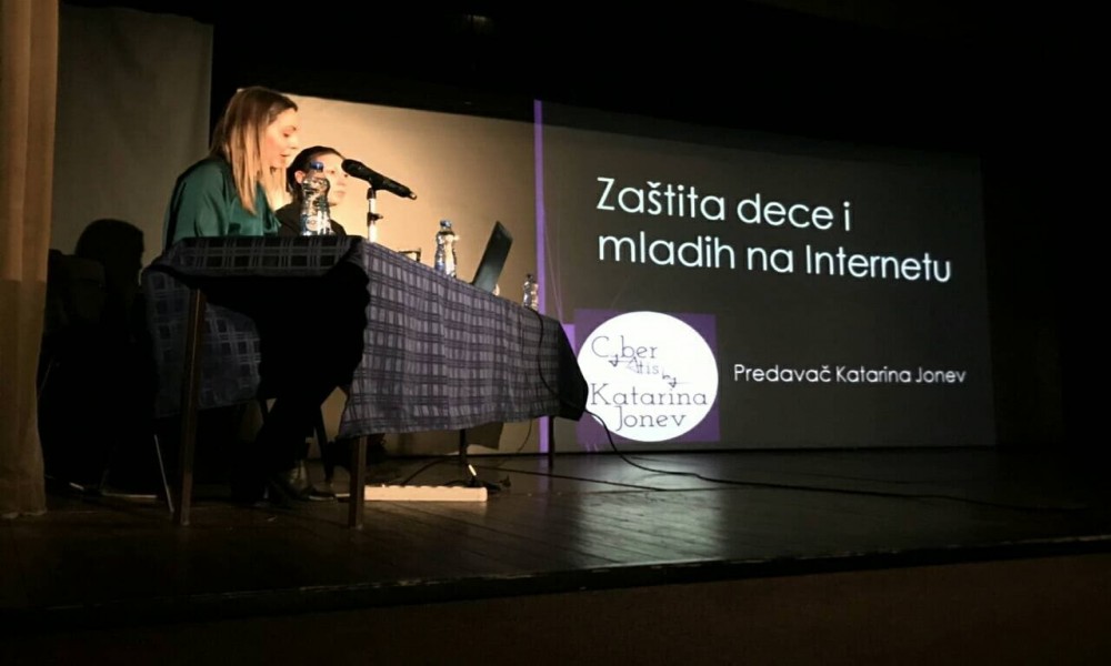 ZAŠTITA DECE I MLADIH NA INTERNETU