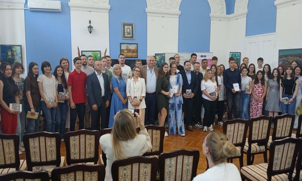 Opština Veliko Gradište nagradila najbolje učenike i nastavnike