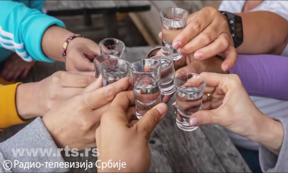 Kazne su u zakonu, u praksi ih nema - kako sankcionisati one koji prodaju alkohol maloletnicima