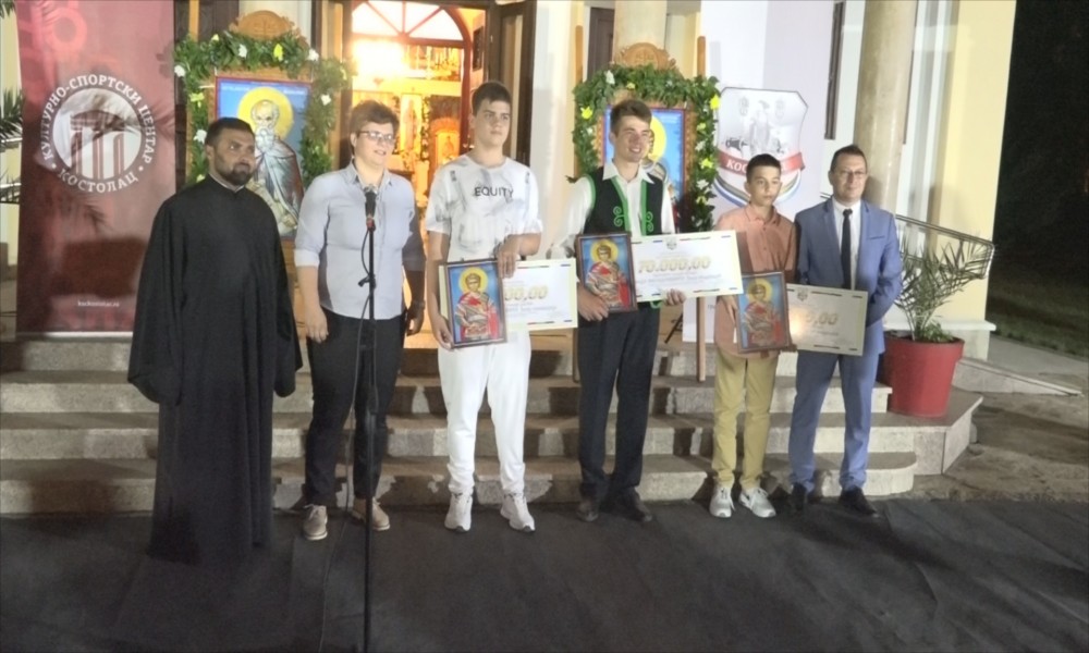 Dodeljene nagrade najboljim učenicima i sportistima u Kostolcu