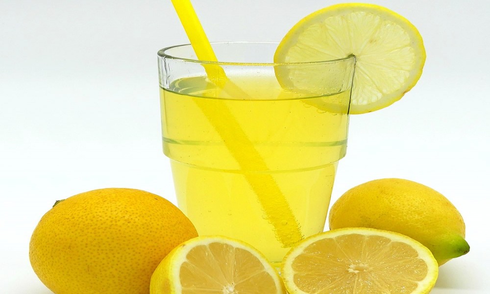 Pola limuna i soda bikarbona Evo šta sve leči ova moćna kombinacija!