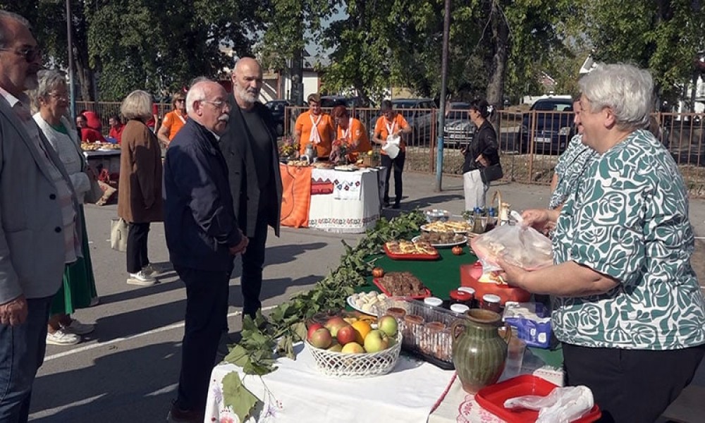 Tradicija i običaji okupili učesnike Miholjskih susreta u Ćirikovcu