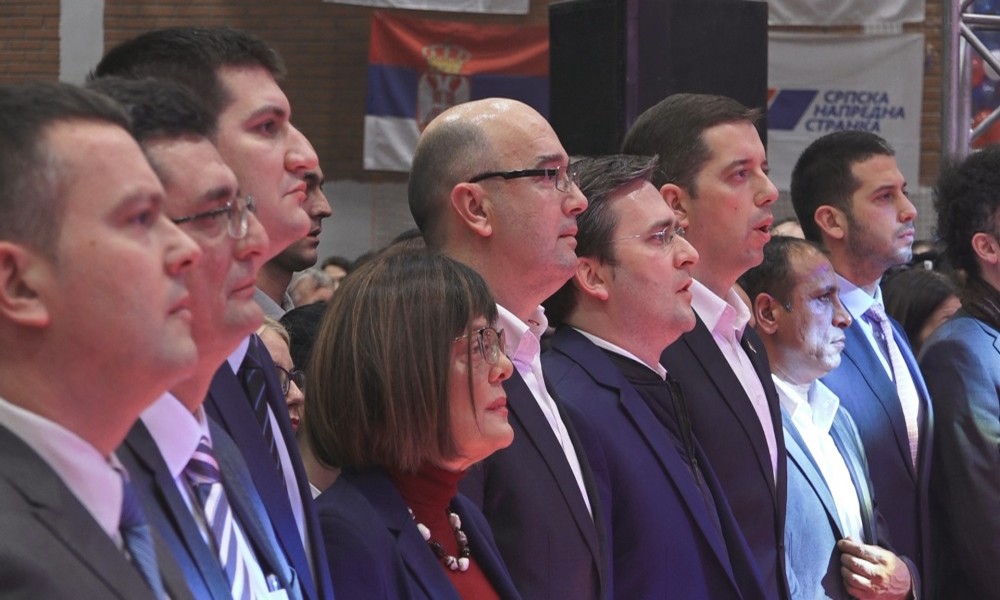 KOALICIJA  SNS I  SPS  VELIKI MITING U KOSTOLCU