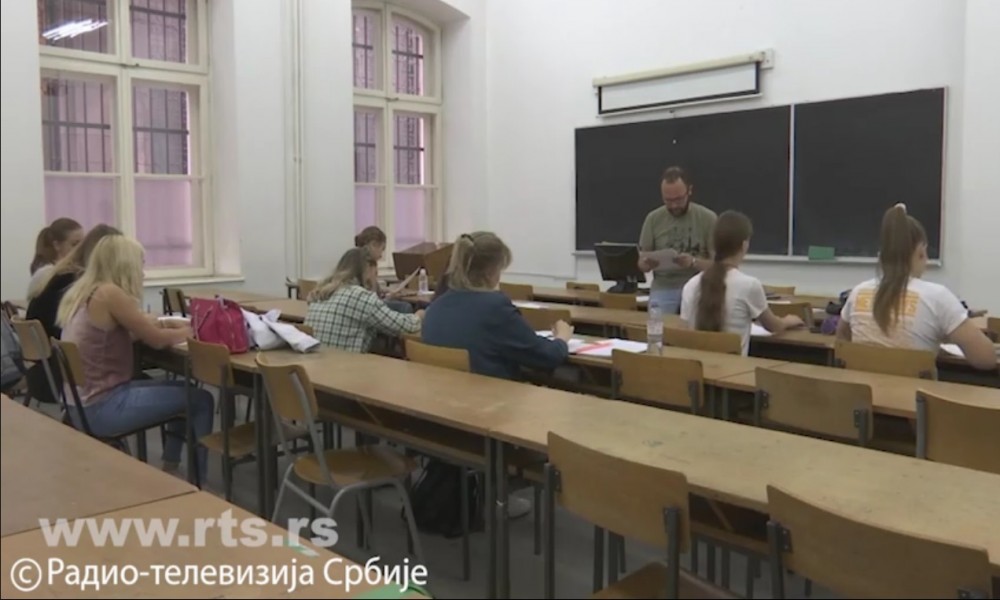 Nastavnike traže i po društvenim mrežama, zašto nema dovoljno profesora matematike, hemije, fizike