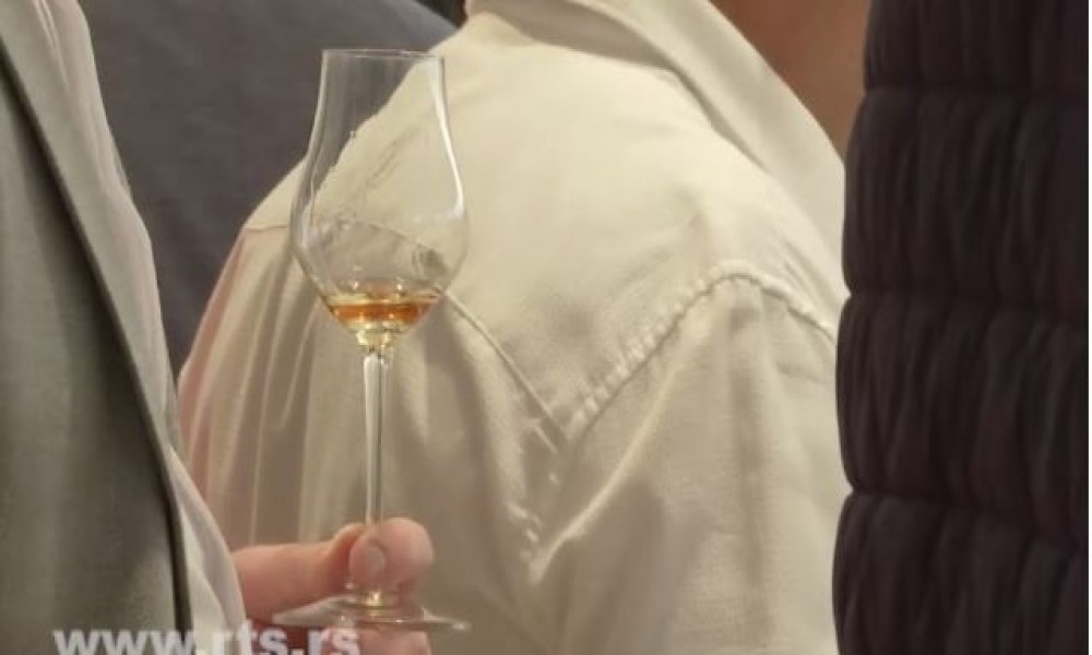 Rakija - raste izvoz našeg žestokog pića, ali ogromno crno tržište pravi problem