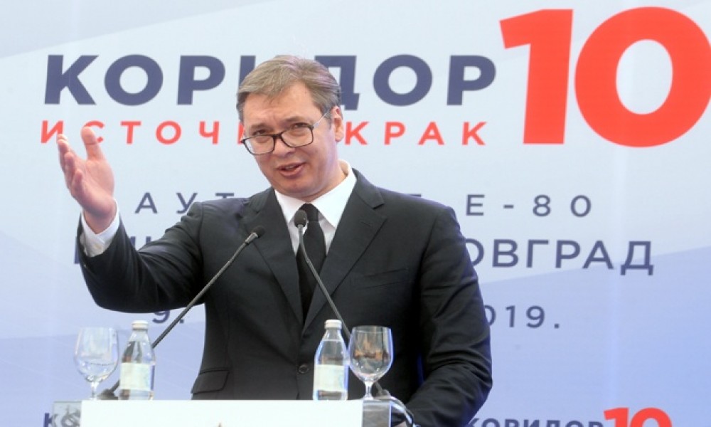 To je ono što smo želeli i nećemo stati: Vučić pred velikim brojem građana i zvaničnika otvorio Istočni krak Koridora 10